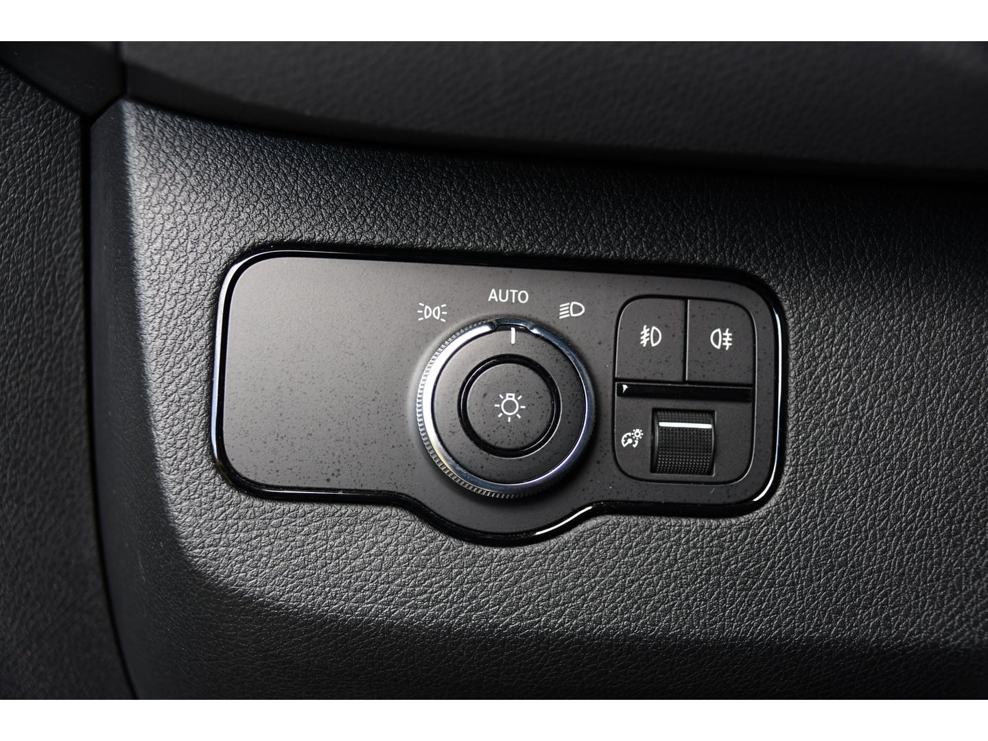 Mercedes-Benz Sprinter 519 V6 3.0 CDI L4H2 PB Edition N1, 360 Camera, Cruise, Carplay, 10,5'' Mbux, Automaat, Sensoren, 190pk, Elektrische deur, Stoelverwarming, Geveerde stoel, Uniek! 319