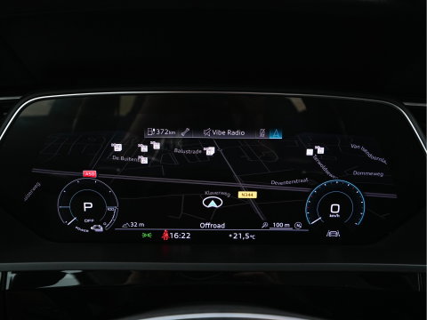 Audi e-tron 55 Quattro Edition 95 kWh [3-Fase-11kW] {SoH-95%} (INCL-BTW) *HEATPUMP | FULL-LED | HEATED-COMFORTSEATS | DIGI-COCKPIT | NAVI-FULLMAP | CAMERA | DAB+ | ECC | PDC | CRUISE | 20''ALU*