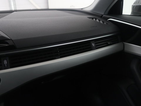 Audi A4 Avant 35 TFSI Advanced Edition | Trekhaak | RS-Wheels | Virtual dashboard | Carplay | Climate control | Full LED | Cruise control | Navigatie |