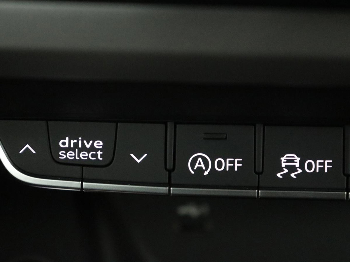Audi A4 Avant 35 TFSI Advanced Edition | Trekhaak | RS-Wheels | Virtual dashboard | Carplay | Climate control | Full LED | Cruise control | Navigatie |
