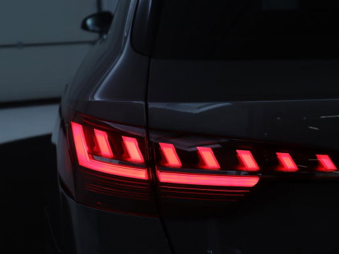 Audi A4 Avant 35 TFSI Advanced Edition | Trekhaak | RS-Wheels | Virtual dashboard | Carplay | Climate control | Full LED | Cruise control | Navigatie |