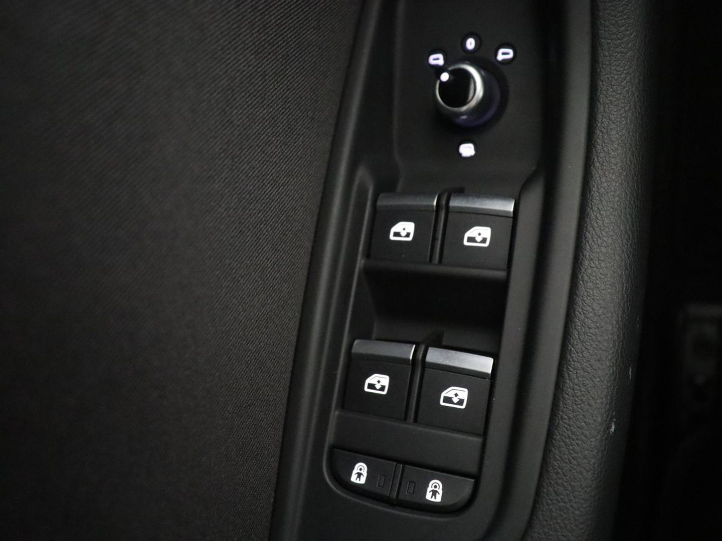 Audi A4 Avant 35 TFSI Advanced Edition | Trekhaak | RS-Wheels | Virtual dashboard | Carplay | Climate control | Full LED | Cruise control | Navigatie |