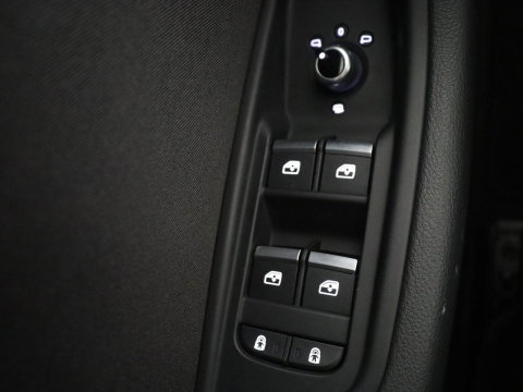Audi A4 Avant 35 TFSI Advanced Edition | Trekhaak | RS-Wheels | Virtual dashboard | Carplay | Climate control | Full LED | Cruise control | Navigatie |