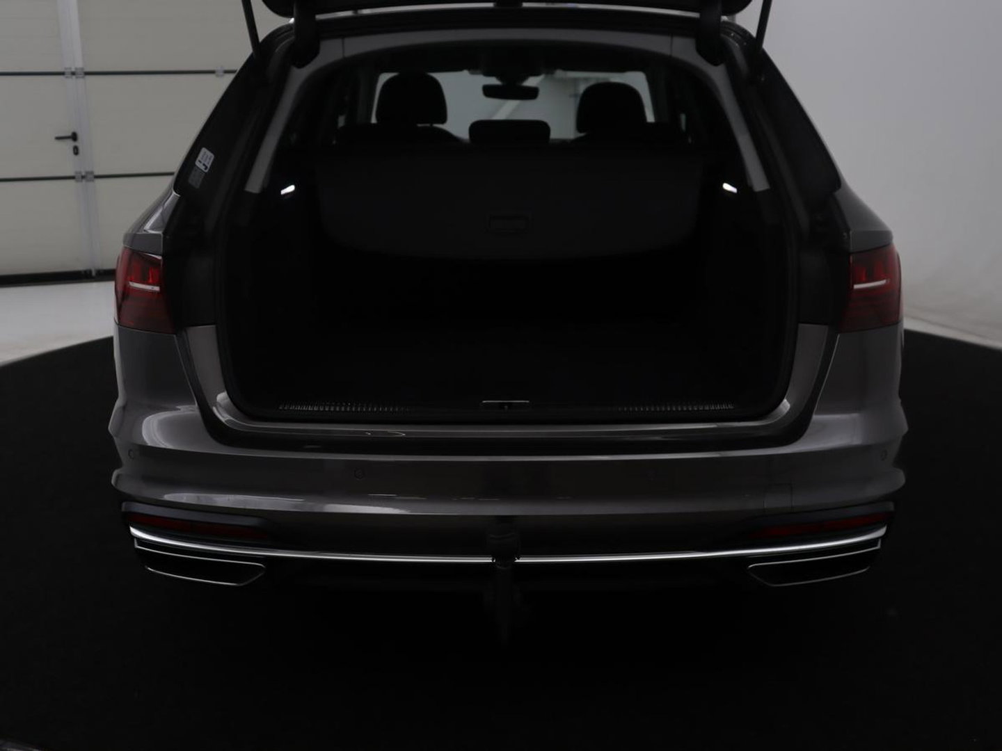 Audi A4 Avant 35 TFSI Advanced Edition | Trekhaak | RS-Wheels | Virtual dashboard | Carplay | Climate control | Full LED | Cruise control | Navigatie |