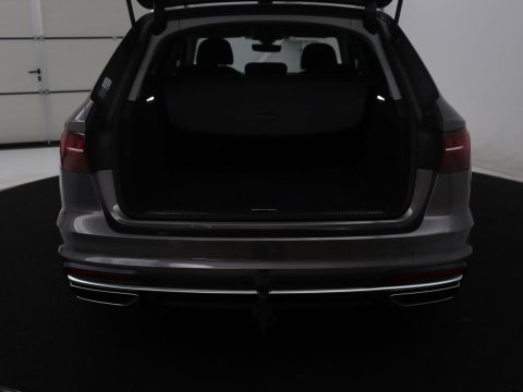 Audi A4 Avant 35 TFSI Advanced Edition | Trekhaak | RS-Wheels | Virtual dashboard | Carplay | Climate control | Full LED | Cruise control | Navigatie |