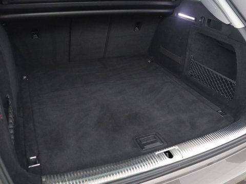 Audi A4 Avant 35 TFSI Advanced Edition | Trekhaak | RS-Wheels | Virtual dashboard | Carplay | Climate control | Full LED | Cruise control | Navigatie |