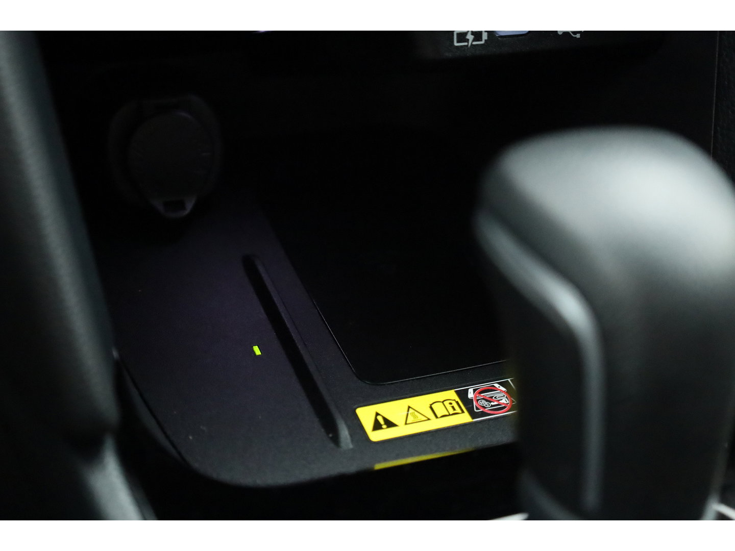 Toyota Yaris Cross 1.5 Hybrid 130 Dynamic | Rijklaar! | Nav | Winter pack | Safety Pack | Keyless | Apple CarPlay | Adapt. Cruise