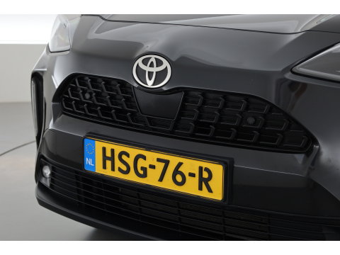 Toyota Yaris Cross 1.5 Hybrid 130 Dynamic | Rijklaar! | Nav | Winter pack | Safety Pack | Keyless | Apple CarPlay | Adapt. Cruise