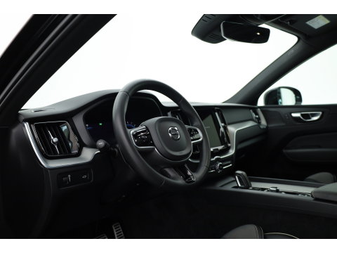 Toyota Yaris Cross 1.5 Hybrid 130 Dynamic | Rijklaar! | Nav | Winter pack | Safety Pack | Keyless | Apple CarPlay | Adapt. Cruise