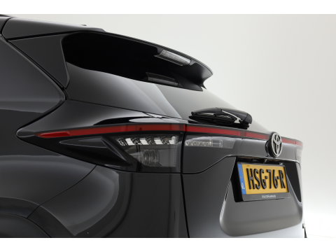 Toyota Yaris Cross 1.5 Hybrid 130 Dynamic | Rijklaar! | Nav | Winter pack | Safety Pack | Keyless | Apple CarPlay | Adapt. Cruise