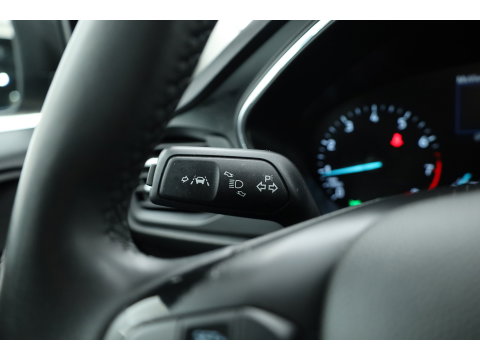 Ford Focus 1.0 EcoBoost Hybrid Titanium Style | Rijklaar! | Cruise Control | Camera | Stoel- Stuurverw. | Apple CarPlay & Android Auto | Navi