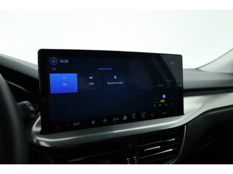 Ford Focus 1.0 EcoBoost Hybrid Titanium Style | Rijklaar! | Cruise Control | Camera | Stoel- Stuurverw. | Apple CarPlay & Android Auto | Navi