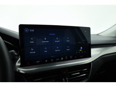 Ford Focus 1.0 EcoBoost Hybrid Titanium Style | Rijklaar! | Cruise Control | Camera | Stoel- Stuurverw. | Apple CarPlay & Android Auto | Navi