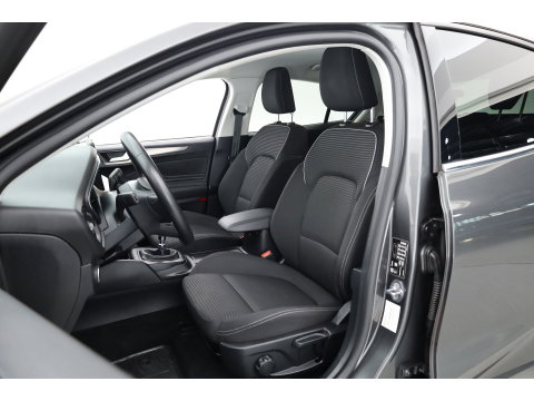 Ford Focus 1.0 EcoBoost Hybrid Titanium Style | Rijklaar! | Cruise Control | Camera | Stoel- Stuurverw. | Apple CarPlay & Android Auto | Navi