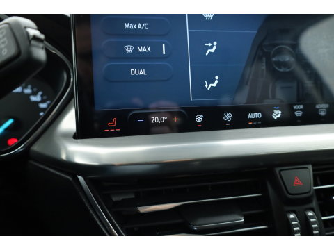 Ford Focus 1.0 EcoBoost Hybrid Titanium Style | Rijklaar! | Cruise Control | Camera | Stoel- Stuurverw. | Apple CarPlay & Android Auto | Navi