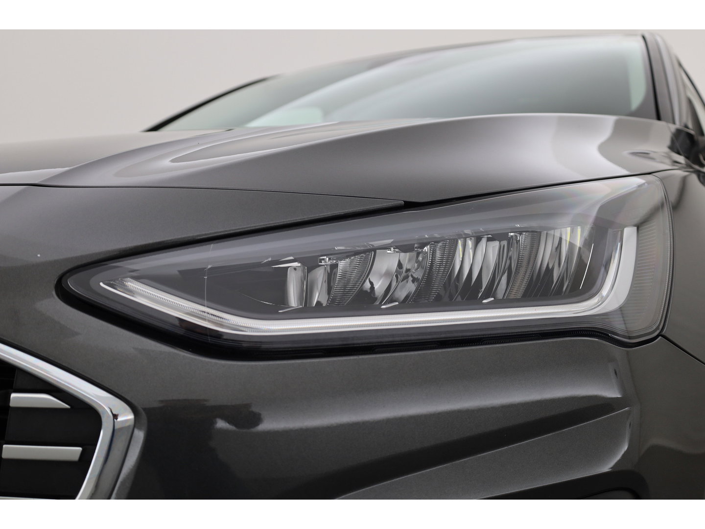 Ford Focus 1.0 EcoBoost Hybrid Titanium Style | Rijklaar! | Cruise Control | Camera | Stoel- Stuurverw. | Apple CarPlay & Android Auto | Navi
