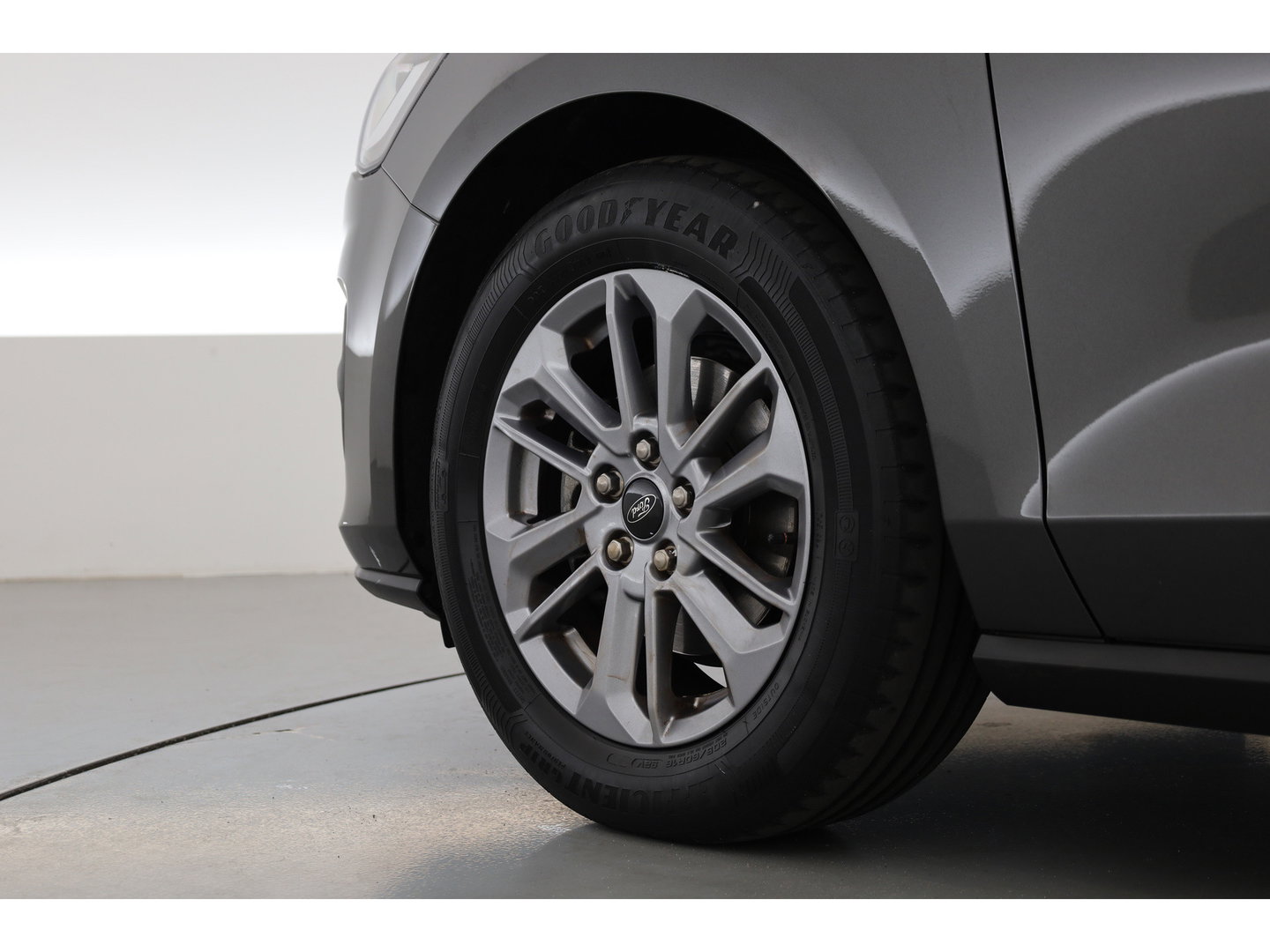Ford Focus 1.0 EcoBoost Hybrid Titanium Style | Rijklaar! | Cruise Control | Camera | Stoel- Stuurverw. | Apple CarPlay & Android Auto | Navi