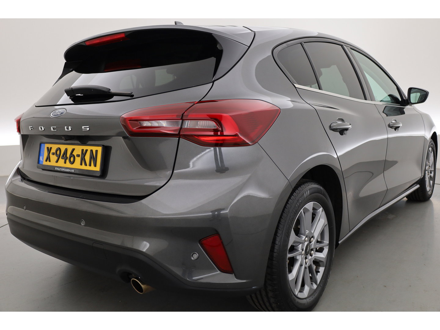 Ford Focus 1.0 EcoBoost Hybrid Titanium Style | Rijklaar! | Cruise Control | Camera | Stoel- Stuurverw. | Apple CarPlay & Android Auto | Navi