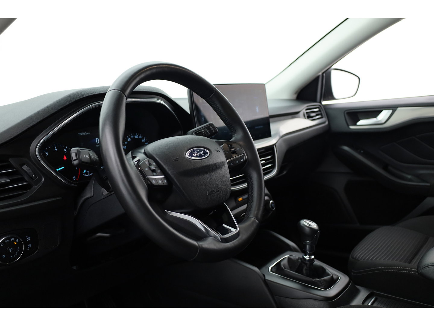 Ford Focus 1.0 EcoBoost Hybrid Titanium Style | Rijklaar! | Cruise Control | Camera | Stoel- Stuurverw. | Apple CarPlay & Android Auto | Navi