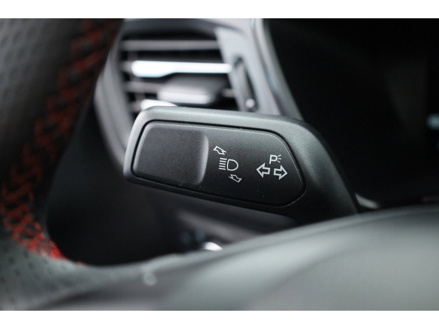 Ford Kuga 2.5 PHEV ST-Line X | Rijklaar! | Trekgewicht 2.100 kg | Keyless | Adapt Cruise | CarPlay | Stoel-Stuurverw.