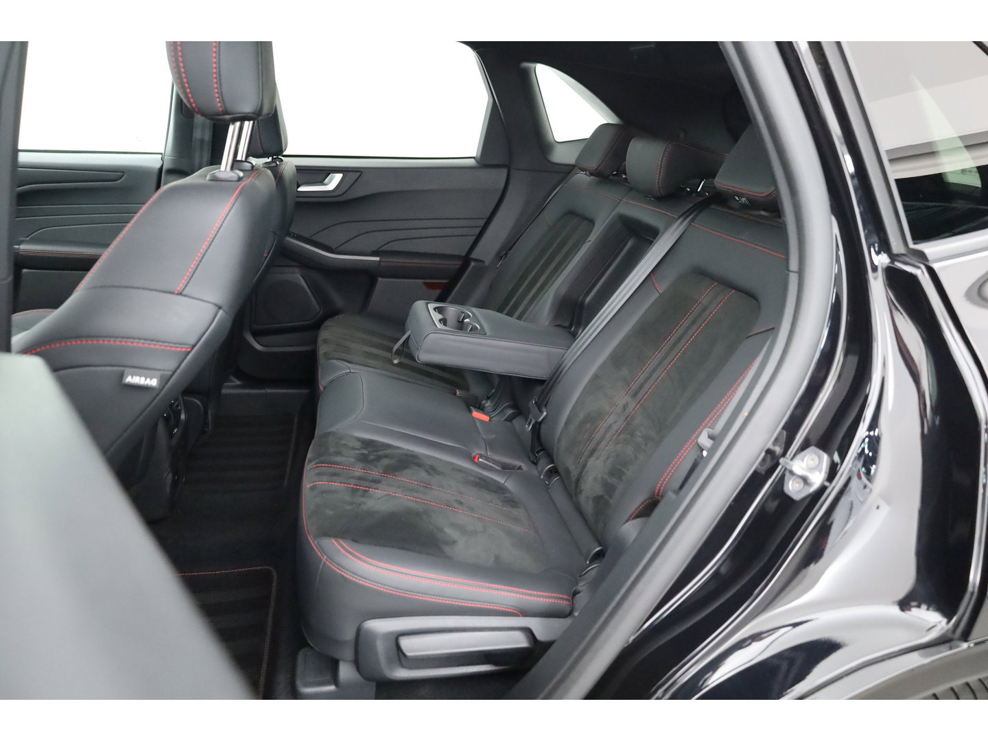 Ford Kuga 2.5 PHEV ST-Line X | Rijklaar! | Trekgewicht 2.100 kg | Keyless | Adapt Cruise | CarPlay | Stoel-Stuurverw.