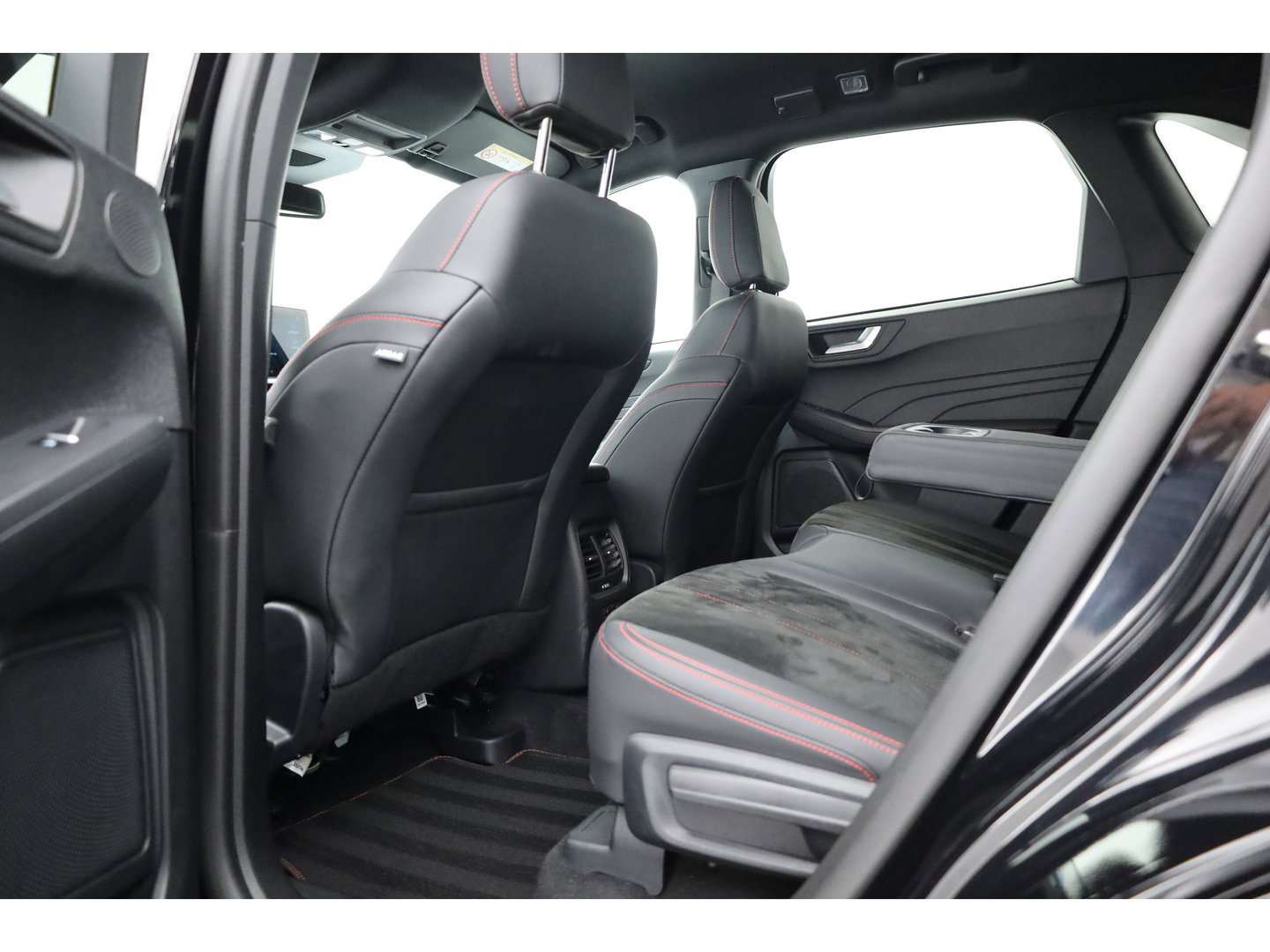 Ford Kuga 2.5 PHEV ST-Line X | Rijklaar! | Trekgewicht 2.100 kg | Keyless | Adapt Cruise | CarPlay | Stoel-Stuurverw.