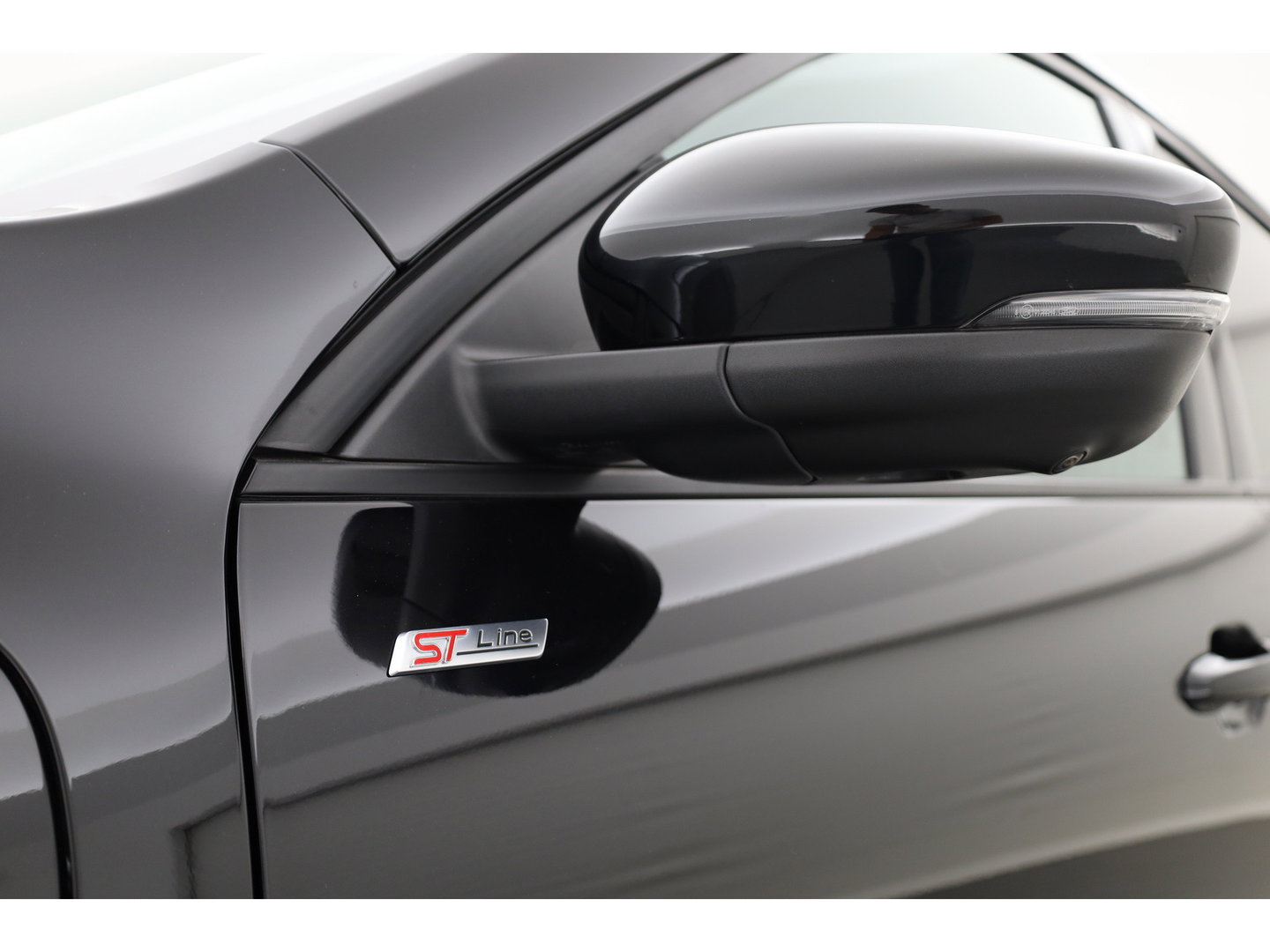 Ford Kuga 2.5 PHEV ST-Line X | Rijklaar! | Trekgewicht 2.100 kg | Keyless | Adapt Cruise | CarPlay | Stoel-Stuurverw.
