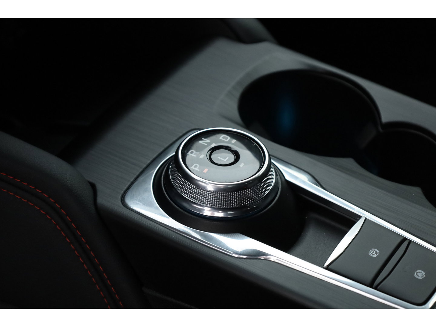 Ford Kuga 2.5 PHEV ST-Line X | Rijklaar! | Trekgewicht 2.100 kg | Keyless | Adapt Cruise | CarPlay | Stoel-Stuurverw.