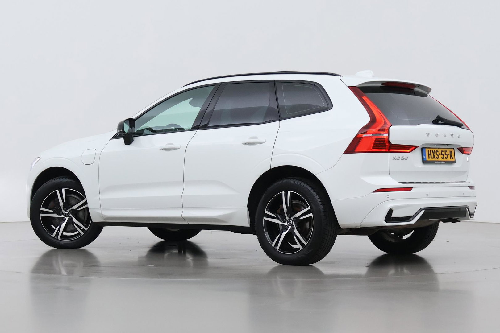 Volvo XC60 T6 R-Design |  Long Range | Harman/Kardon | Panoramadak | Standkachel | Camera | Keyless | Stoel+Stuurverwarming | ACC