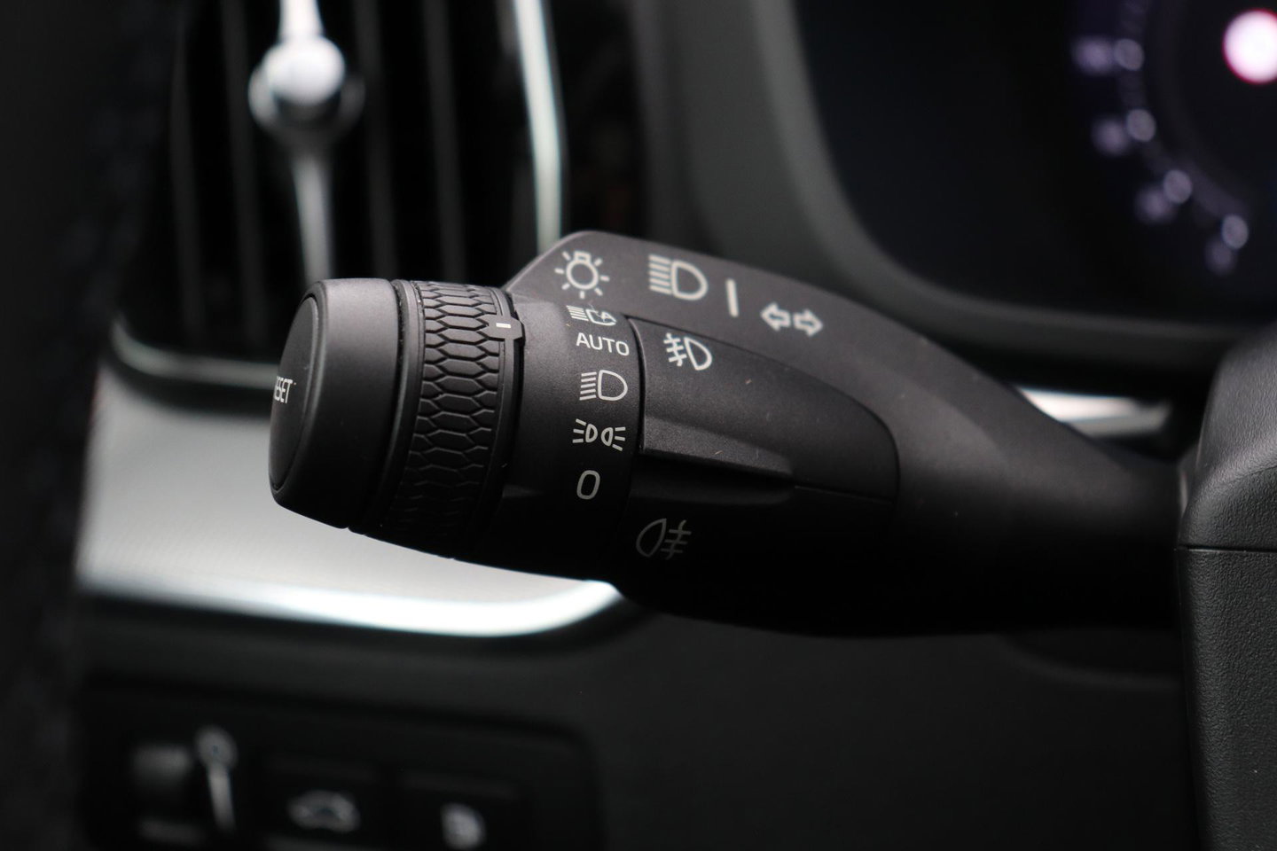 Volvo XC60 T6 R-Design |  Long Range | Harman/Kardon | Panoramadak | Standkachel | Camera | Keyless | Stoel+Stuurverwarming | ACC