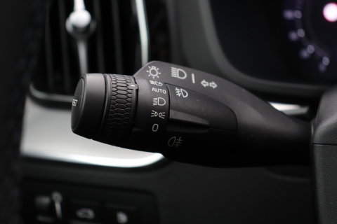 Volvo XC60 T6 R-Design |  Long Range | Harman/Kardon | Panoramadak | Standkachel | Camera | Keyless | Stoel+Stuurverwarming | ACC