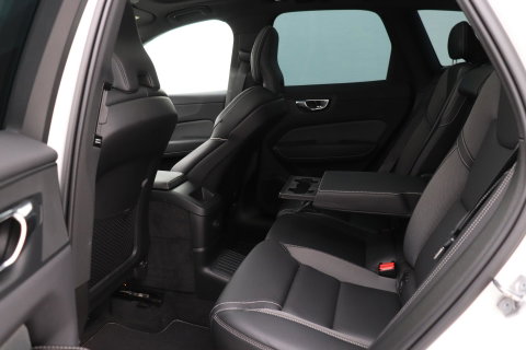 Volvo XC60 T6 R-Design |  Long Range | Harman/Kardon | Panoramadak | Standkachel | Camera | Keyless | Stoel+Stuurverwarming | ACC