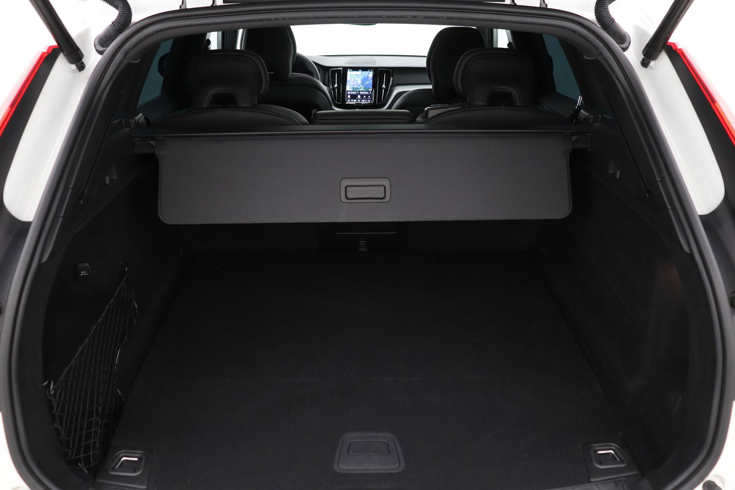 Volvo XC60 T6 R-Design |  Long Range | Harman/Kardon | Panoramadak | Standkachel | Camera | Keyless | Stoel+Stuurverwarming | ACC