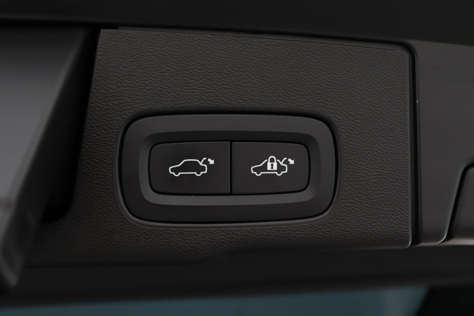 Volvo XC60 T6 R-Design |  Long Range | Harman/Kardon | Panoramadak | Standkachel | Camera | Keyless | Stoel+Stuurverwarming | ACC