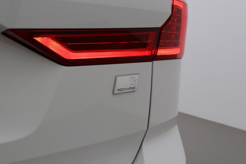 Volvo XC60 T6 R-Design |  Long Range | Harman/Kardon | Panoramadak | Standkachel | Camera | Keyless | Stoel+Stuurverwarming | ACC