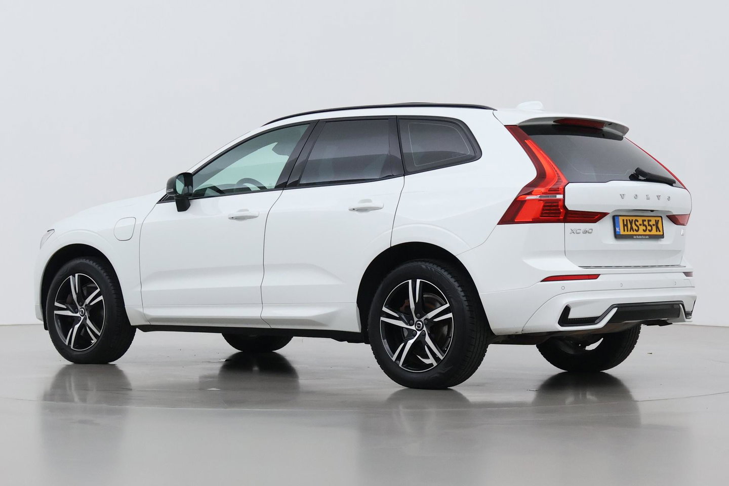 Volvo XC60 T6 R-Design |  Long Range | Harman/Kardon | Panoramadak | Standkachel | Camera | Keyless | Stoel+Stuurverwarming | ACC