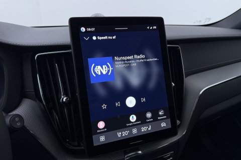 Volvo XC60 T8 Ultra Black Edition | Bowers & Wilkins | Luchtvering | Panoramadak | Head-UP | Stoelventilatie