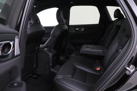 Volvo XC60 T8 Ultra Black Edition | Bowers & Wilkins | Luchtvering | Panoramadak | Head-UP | Stoelventilatie