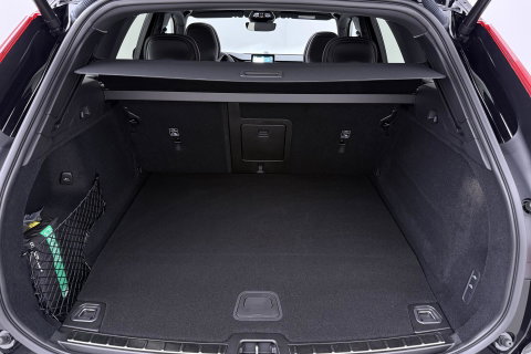 Volvo XC60 T8 Ultra Black Edition | Bowers & Wilkins | Luchtvering | Panoramadak | Head-UP | Stoelventilatie