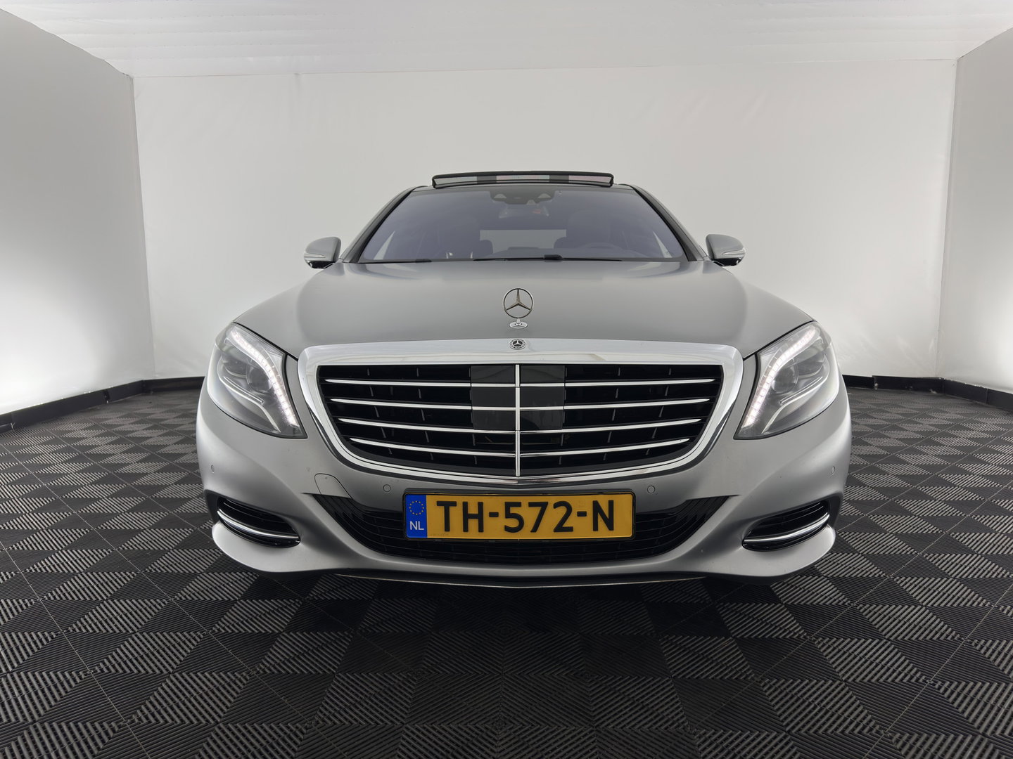 Mercedes-Benz S-Klasse 500 4Matic (INCL.BTW) Aut. *PANO | HEAD-UP | LEATHER | FULL-LED | BURMESTER | DISTRONIC | BLIND-SPOT | TOP-VIEW | MEMORY-PACK | DIGI-COCKPIT | HEAYED-COMFORTSEATS | AIR-SUSPENSION | PRIVACY-GLASS | 19''