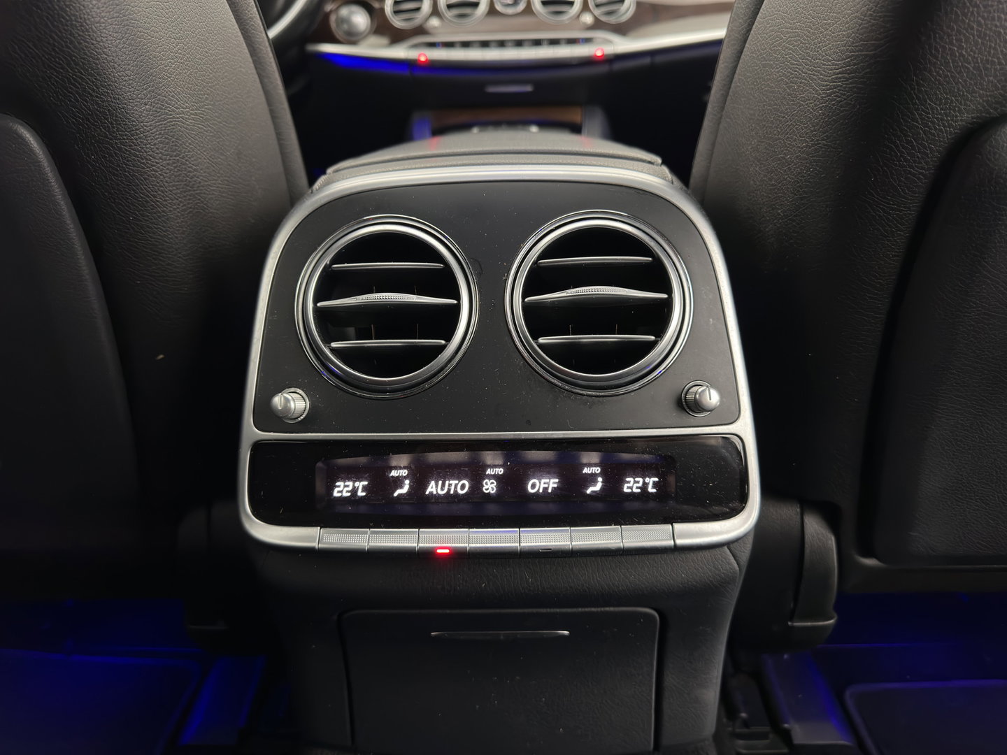 Mercedes-Benz S-Klasse 500 4Matic (INCL.BTW) Aut. *PANO | HEAD-UP | LEATHER | FULL-LED | BURMESTER | DISTRONIC | BLIND-SPOT | TOP-VIEW | MEMORY-PACK | DIGI-COCKPIT | HEAYED-COMFORTSEATS | AIR-SUSPENSION | PRIVACY-GLASS | 19''