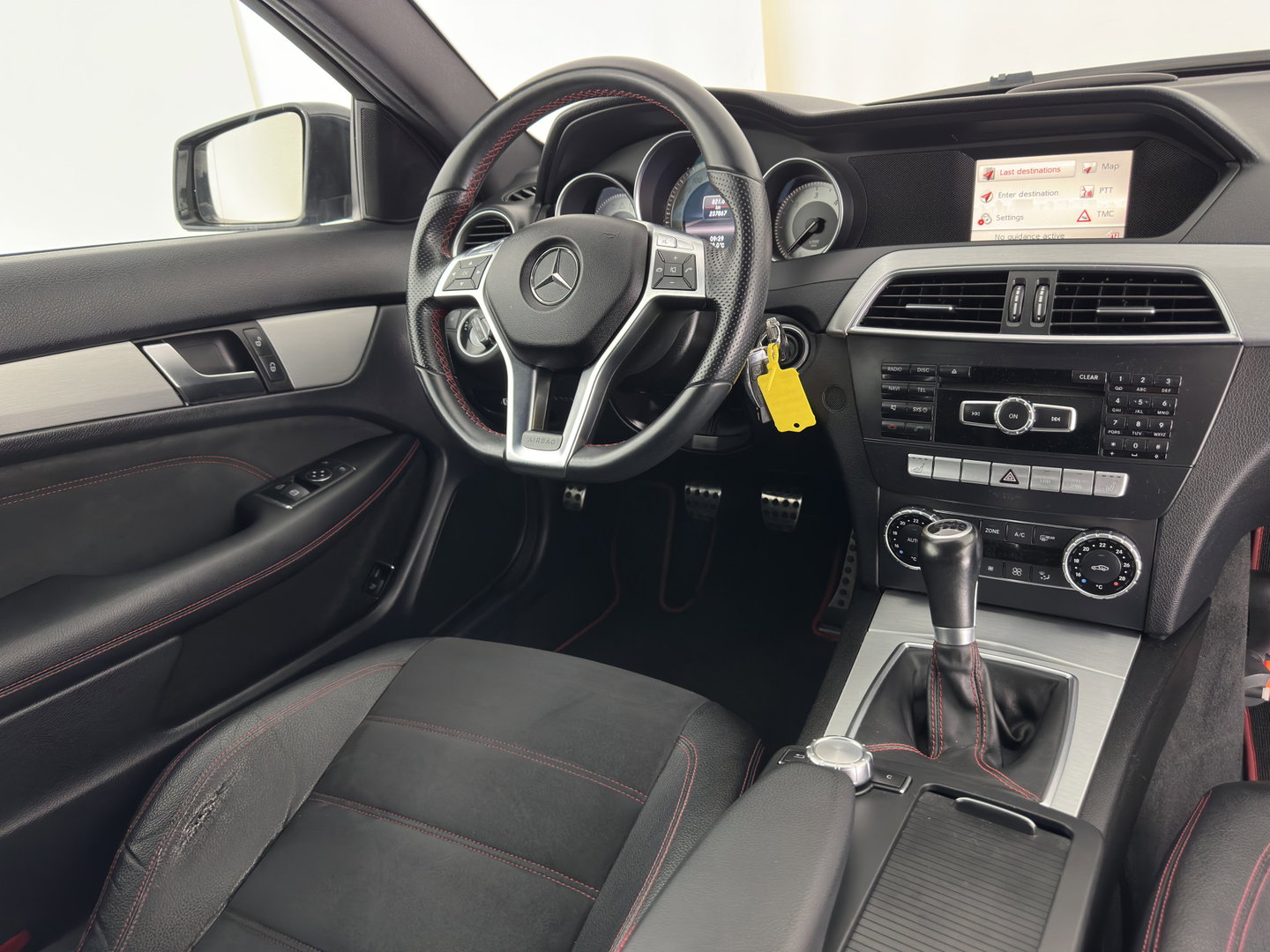Mercedes-Benz C-Klasse Coupé 220 CDI Ambition AMG *LEATHER-MICROFIBRE | HEATED-SPORTSEATS | NAVI-FULLMAP | ECC | PDC | CRUISE | 18''ALU*