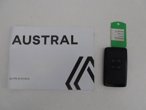 Renault Austral 1.2 E-Tech full hybrid 200 evolution | SOH 92.4 | Half Leder | Massage | Stuur/stoel verwarming | Adaptive cruise | Camera | Carplay | Climate control | Full LED |