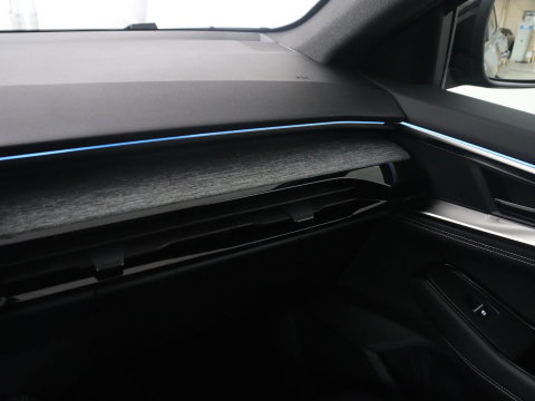 Renault Austral 1.2 E-Tech full hybrid 200 evolution | SOH 92.4 | Half Leder | Massage | Stuur/stoel verwarming | Adaptive cruise | Camera | Carplay | Climate control | Full LED |