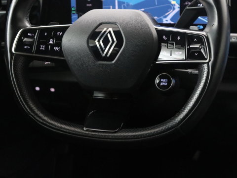 Renault Austral 1.2 E-Tech full hybrid 200 evolution | SOH 92.4 | Half Leder | Massage | Stuur/stoel verwarming | Adaptive cruise | Camera | Carplay | Climate control | Full LED |