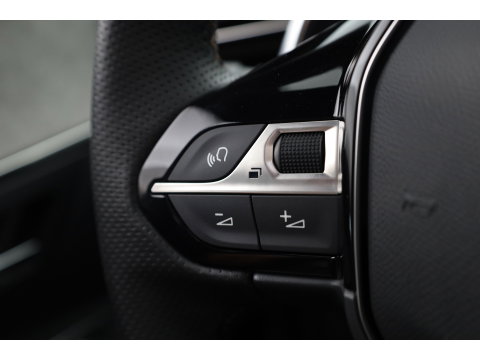 Peugeot 3008 1.6 Hybrid 225 GT | Rijklaar! | Pano | Adapt. Cruise | Camera + PDC | Apple CarPlay + NAV | Dodehoekdet.