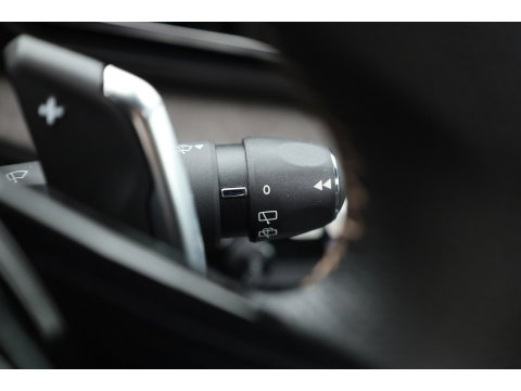 Peugeot 3008 1.6 Hybrid 225 GT | Rijklaar! | Pano | Adapt. Cruise | Camera + PDC | Apple CarPlay + NAV | Dodehoekdet.