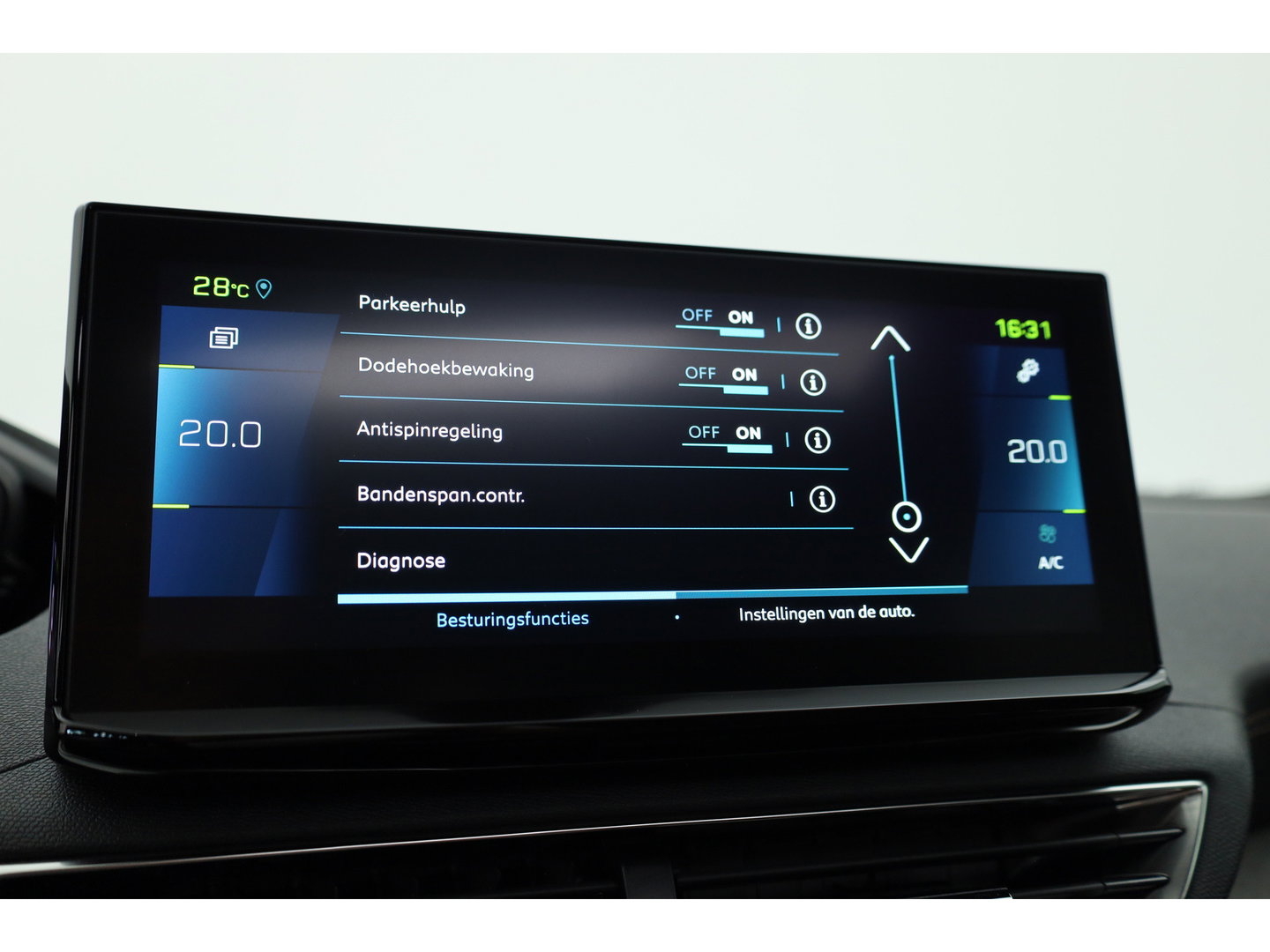 Peugeot 3008 1.6 Hybrid 225 GT | Rijklaar! | Pano | Adapt. Cruise | Camera + PDC | Apple CarPlay + NAV | Dodehoekdet.