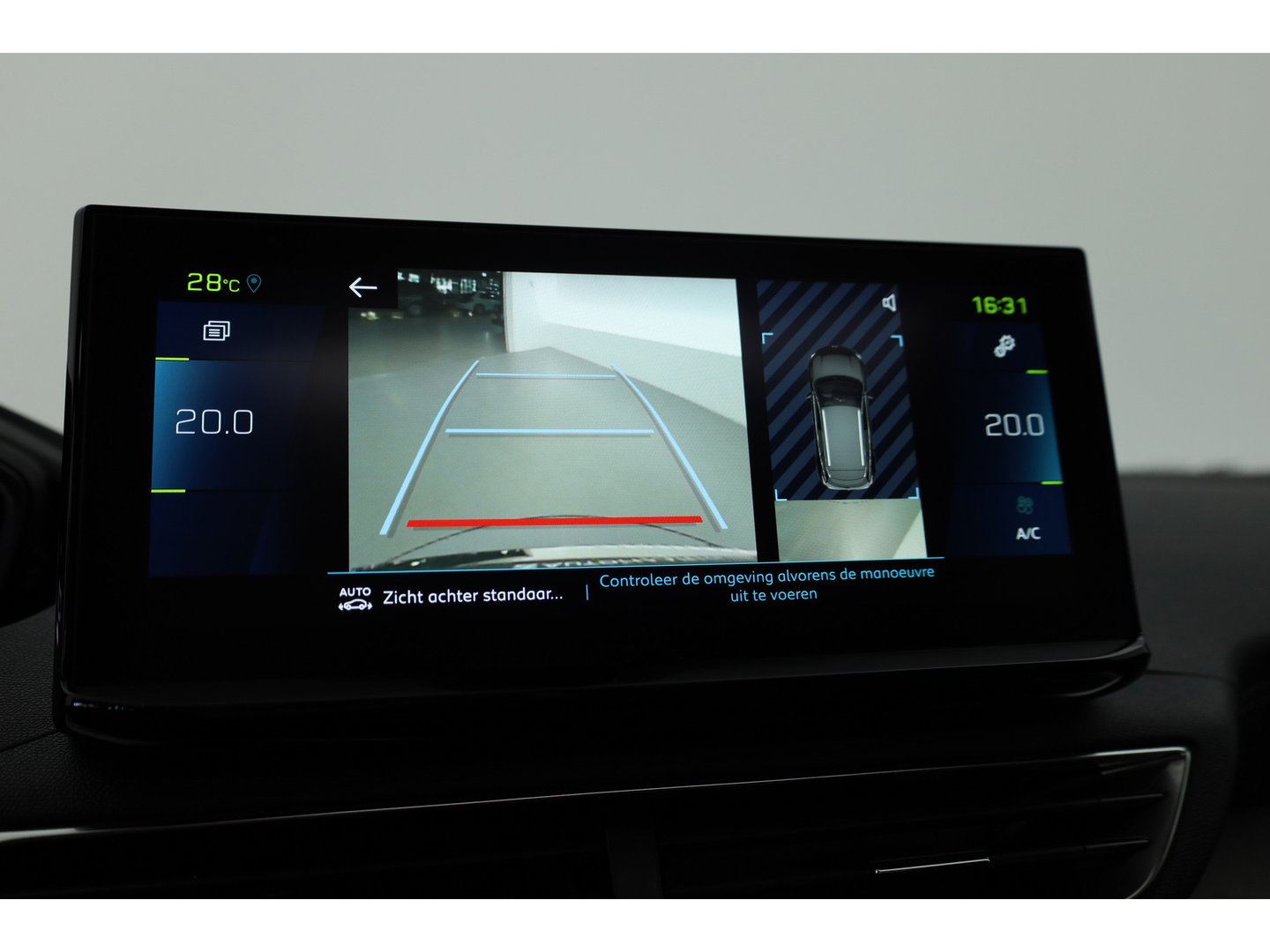 Peugeot 3008 1.6 Hybrid 225 GT | Rijklaar! | Pano | Adapt. Cruise | Camera + PDC | Apple CarPlay + NAV | Dodehoekdet.