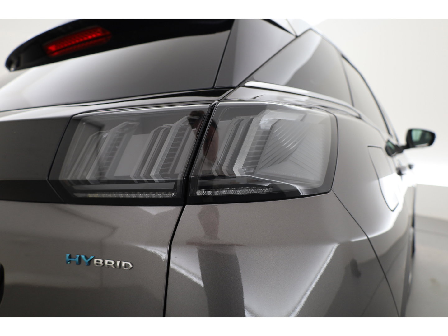 Peugeot 3008 1.6 Hybrid 225 GT | Rijklaar! | Pano | Adapt. Cruise | Camera + PDC | Apple CarPlay + NAV | Dodehoekdet.